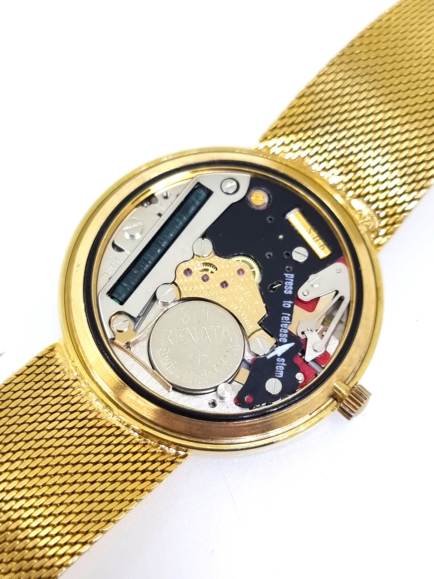 Bulova Vintage 14ct gold quartz